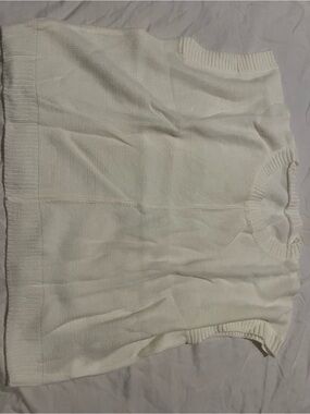 SHEIN Cream Knit Sleeveless Sweater Vest